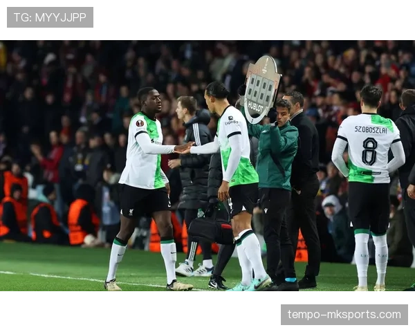 范戴克伤愈复出,强势回归助力球队提升竞争力 范戴克伤愈复出,强势回归助力球队提升竞争力