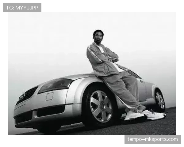 科比穿拖鞋去领奖，人生赢家跟普通人差太多了吧